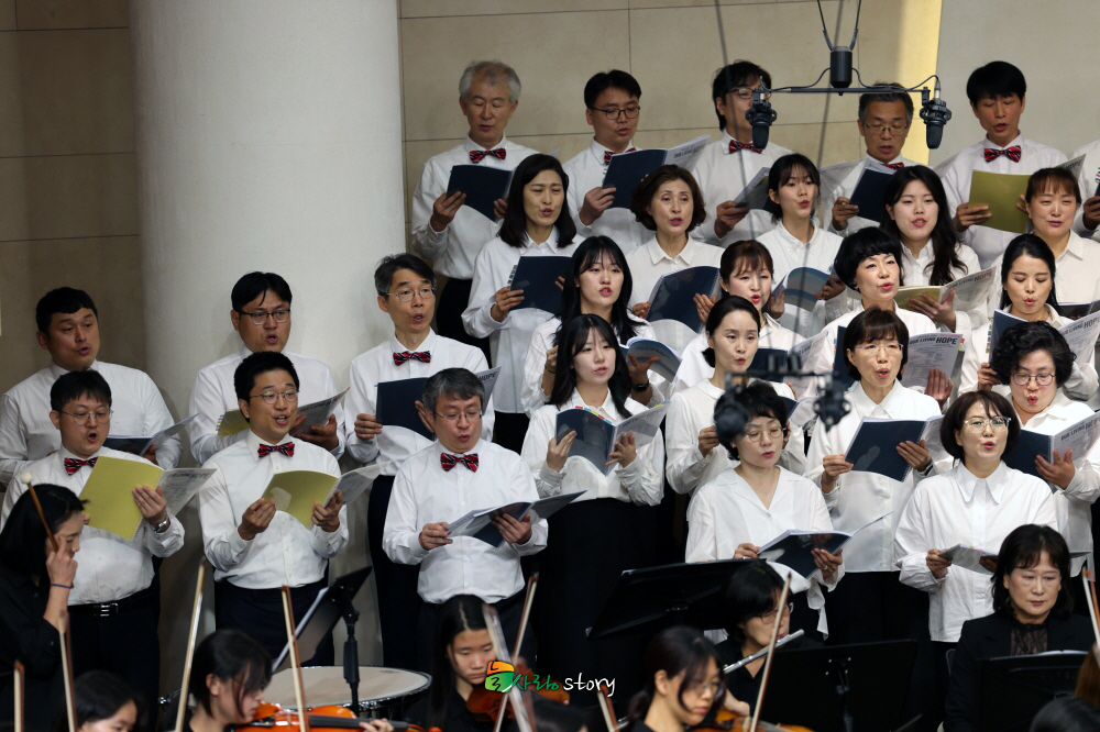 0F0A8979 복사.jpg
