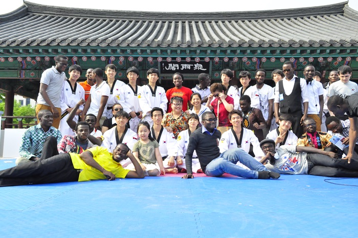 경복궁 시범단.JPG